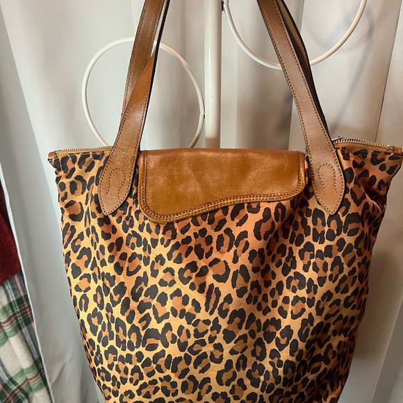 Ralph Lauren Cheetah Print Shoulder Bag - Picture 3 of 9